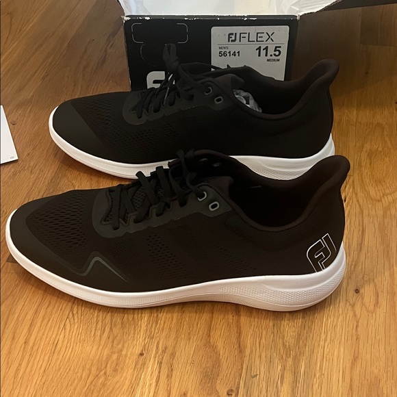 NEW!!! FootJoy Flex Men's Black Golf Shoes Brand New in Box - Picture 5 of 12